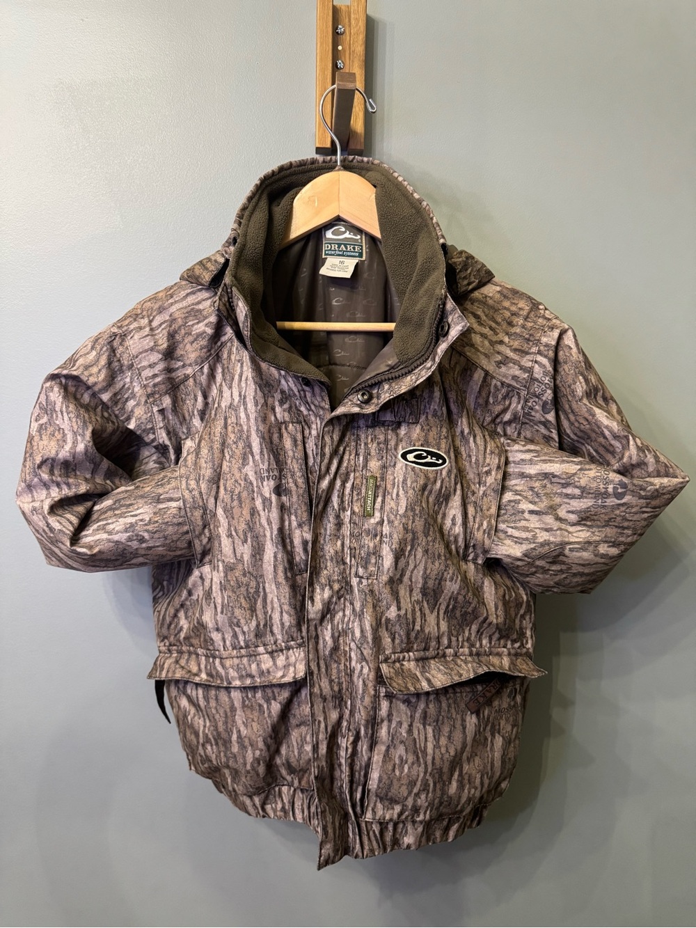 Drake Kids' Mossy Oak Bottomland Camo Puffer Jacket - Brown & Green